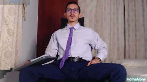 Snapshot of xxxhome_alonexxx chatting on 09.26.25 Kev online show from 09.26.25