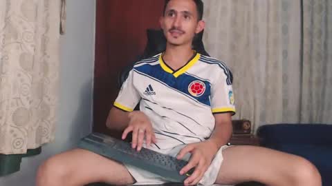 Snapshot of xxxhome_alonexxx chatting on 10.17.25 Kev online show from 10.17.25