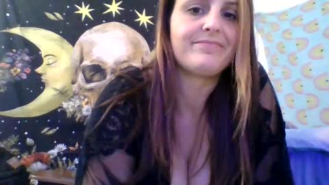 Snapshot of xxxmistymoansxxx chatting on 10.11.25 Misti online show from 10.11.25
