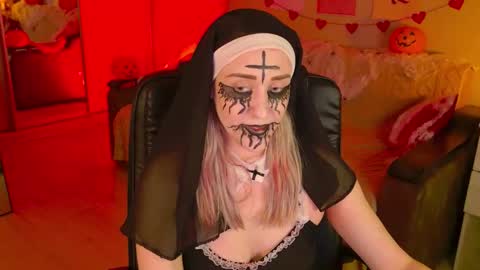 Snapshot of xxxoliviafoxxx chatting on 10.31.25 xxxoliviafoxxx online show from 10.31.25