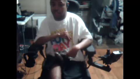 xxxonwheelz online show from 10.04.25