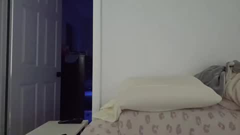 TonyDoesMiami online show from 10.10.25