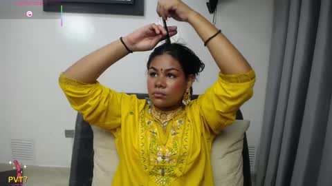 yazhini online show from 04.12.26