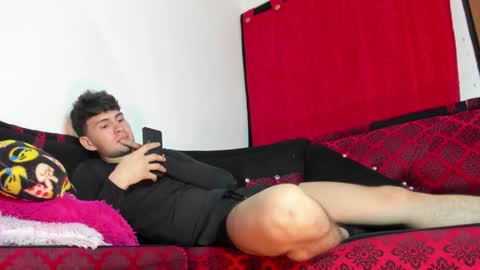 yair independent model online show from 01.15.26