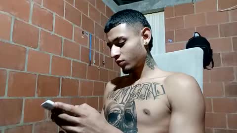 Snapshot of yajz chatting on 09.27.25 Yajz online show from 09.27.25