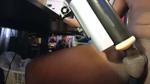 Snapshot of yames84 chatting on 02.16.25 Yames online show from 02.16.25