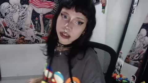 Snapshot of yami_star chatting on 04.23.26 yami online show from 04.23.26