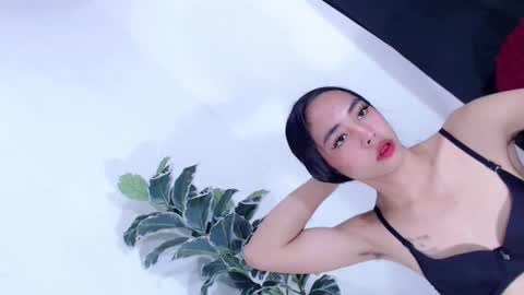 yams_kitty69 online show from 11.02.25