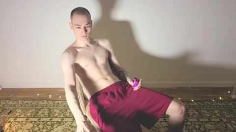 Snapshot of yan_rizen chatting on 11.03.25 Yan online show from 11.03.25