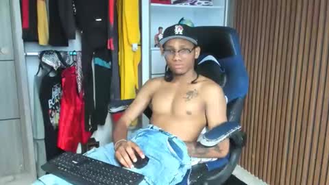 Snapshot of yandi_hot chatting on 02.13.26 yandi_hot online show from 02.13.26