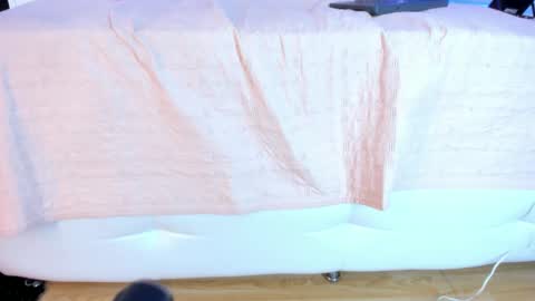 Snapshot of yara_bliss_ chatting on 11.02.25 Yara Bliss online show from 11.02.25