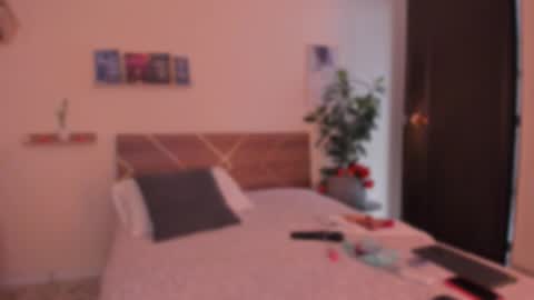 Snapshot of yarirose chatting on 02.19.26 Yary online show from 02.19.26