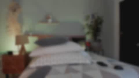Snapshot of yarirose chatting on 07.30.26 Yary online show from 07.30.26