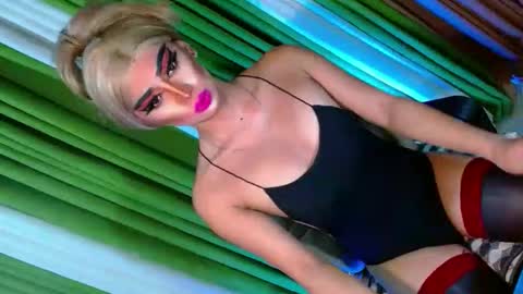 Snapshot of yasii19 chatting on 09.29.25 miss yasii online show from 09.29.25