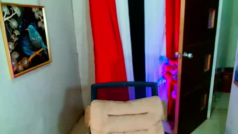 Snapshot of yasii19 chatting on 10.31.25 miss yasii online show from 10.31.25