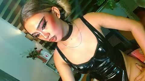 Snapshot of yasii19 chatting on 04.23.26 miss yasii online show from 04.23.26