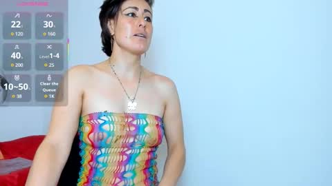 Snapshot of yasmin_goldenst chatting on 09.25.25 Yasemin online show from 09.25.25