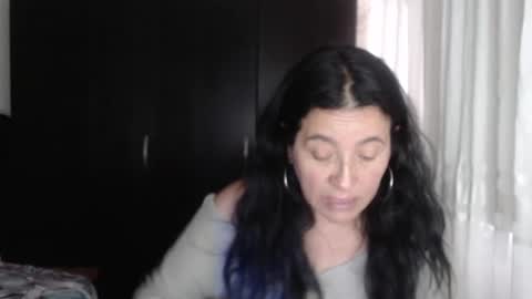 Snapshot of yasmin_love85 chatting on 12.02.24 yasmin_love85 online show from 12.02.24