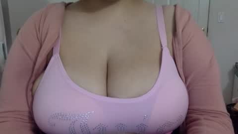 Snapshot of yasminebbyxx chatting on 03.14.26 yasminebbyxx online show from 03.14.26