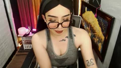 Snapshot of yassiered chatting on 06.06.26 yassiered online show from 06.06.26