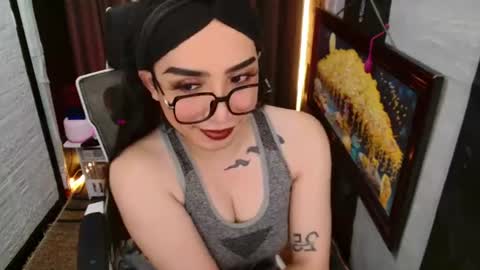 Snapshot of yassiered chatting on 07.15.26 yassiered online show from 07.15.26