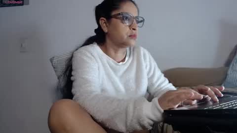 yaya____ online show from 02.23.26