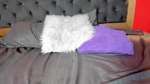 YAYA online show from 10.12.25