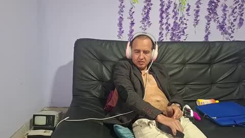 Hazzan online show from 11.17.25