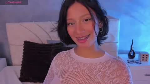 Snapshot of yazmin_rouse_ chatting on 06.22.26 yazmin online show from 06.22.26