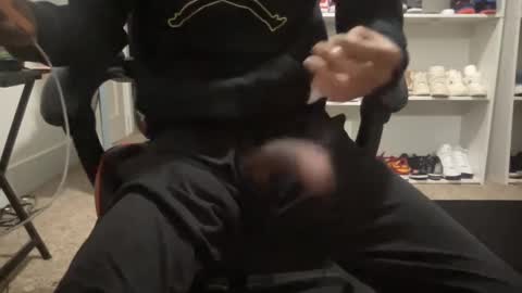 Snapshot of yeahitsrell2 chatting on 02.20.25 Yeahitsrell online show from 02.20.25