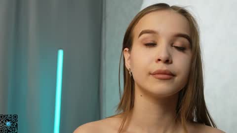 Snapshot of yeepshyy chatting on 02.05.25 Kate online show from 02.05.25