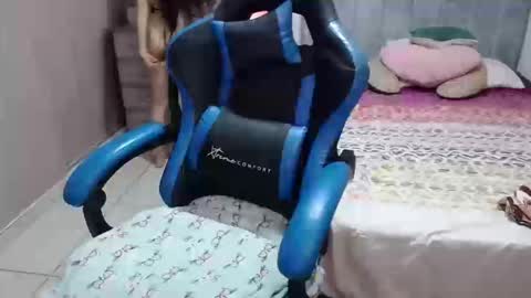 yeibles_hana2 online show from 10.17.25