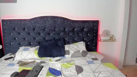 Snapshot of yeka_hot23 chatting on 11.05.25 yeka online show from 11.05.25