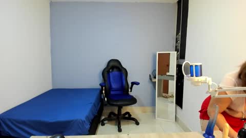 yelena03 online show from 01.31.25