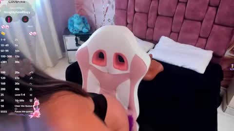 Snapshot of yelena_mutiz chatting on 12.04.24 yelena online show from 12.04.24