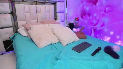 Snapshot of yelena_mutiz chatting on 10.14.25 yelena online show from 10.14.25