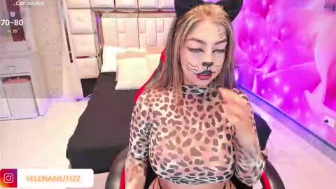 Snapshot of yelena_mutiz chatting on 10.27.25 yelena online show from 10.27.25