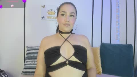 Yelena Owens online show from 09.17.25