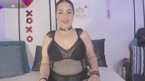 Yelena Owens online show from 03.02.26