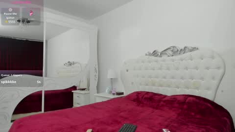 Snapshot of yennefer13 chatting on 02.11.25 yennefer13 online show from 02.11.25