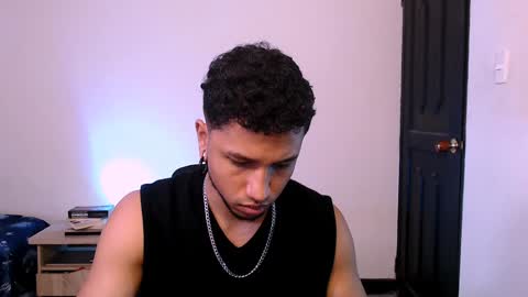 Snapshot of yerfon_s1 chatting on 01.16.25 Yeff ind. model online show from 01.16.25