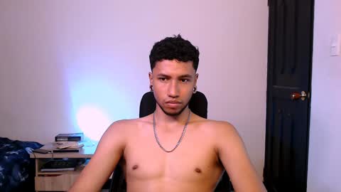 Snapshot of yerfon_s1 chatting on 01.17.25 Yeff ind. model online show from 01.17.25