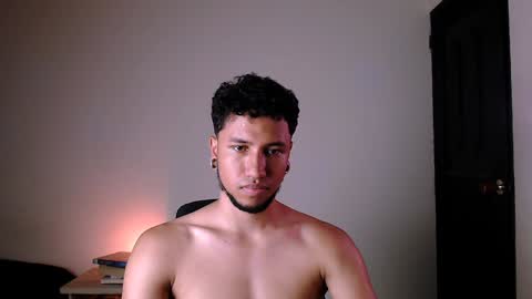 Snapshot of yerfon_s1 chatting on 02.08.25 Yeff ind. model online show from 02.08.25