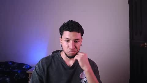 Snapshot of yerfon_s1 chatting on 03.07.25 Yeff ind. model online show from 03.07.25