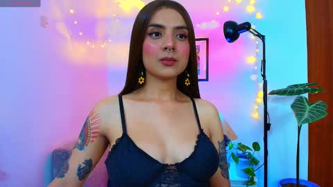 yeriawaddell  online show from 02.21.25