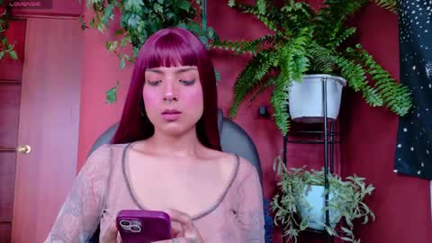 yeriawaddell  online show from 04.10.26