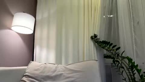 Zlata online show from 10.05.25