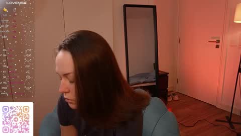 Kiki online show from 12.20.25