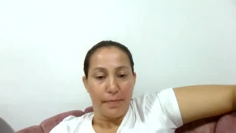 Snapshot of yessica_08 chatting on 06.15.26 yessica and andres online show from 06.15.26
