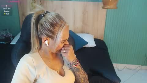 yessika_parker online show from 09.24.25